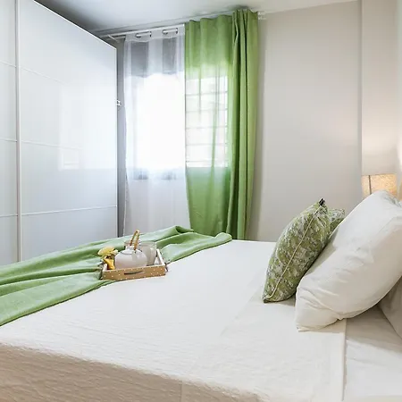 Apartment Family By Lofties Terrassa